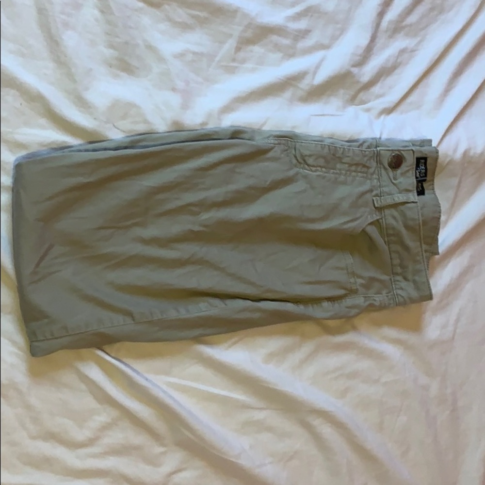 Lee khakis